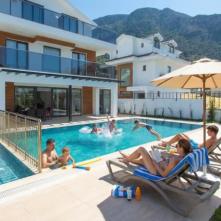 Βίλα Berzan 4 Bedroom Private In Ovacik